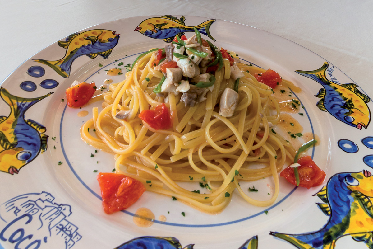 Linguine peperoncini verdi e lampuga
